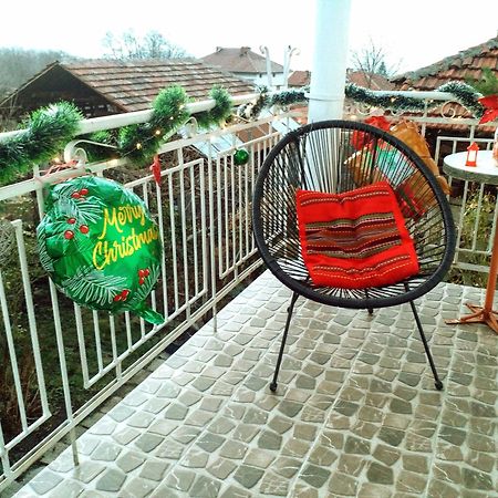 Guest House Emiliya Ovchartsi  Zewnętrze zdjęcie